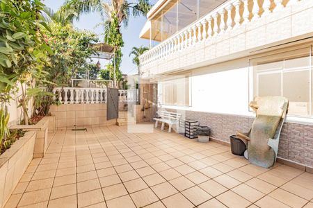 Casa à venda com 700m², 4 quartos e 8 vagasQuintal