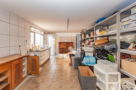 Casa à venda com 700m², 4 quartos e 8 vagasDeposito/Edicula