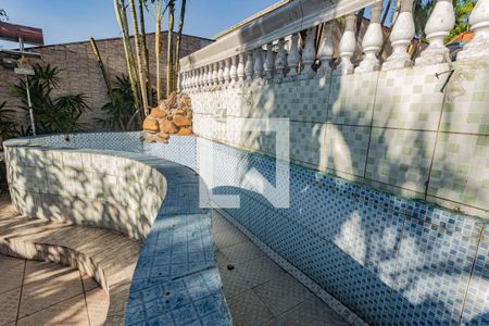 Casa à venda com 700m², 4 quartos e 8 vagasTanque para peixes