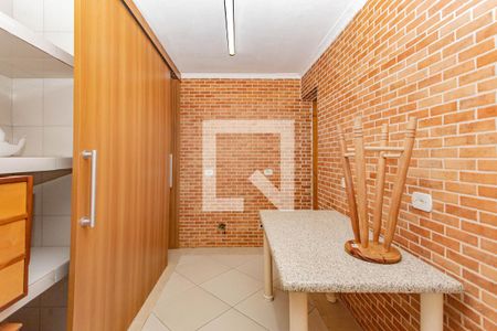 Casa à venda com 700m², 4 quartos e 8 vagasArmazen