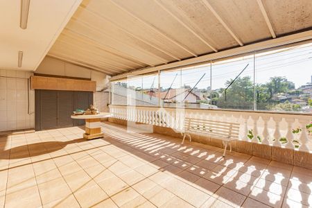 Casa à venda com 700m², 4 quartos e 8 vagasVaranda