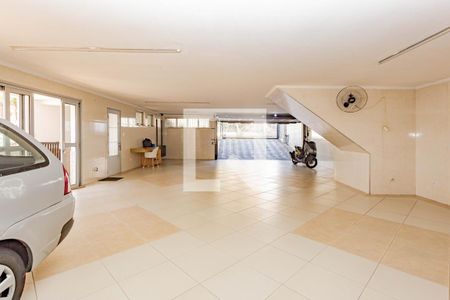 Casa à venda com 700m², 4 quartos e 8 vagasSalão de festas/ Garagem 1