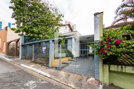 Casa à venda com 400m², 4 quartos e 3 vagas Casa à venda com 400m², 4 quartos e 3 vagasFachada