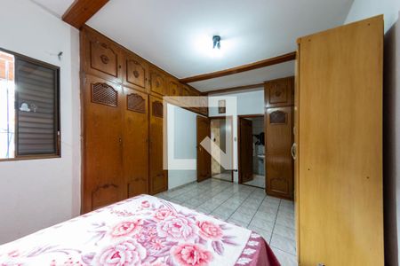 Casa à venda com 400m², 4 quartos e 3 vagas Casa à venda com 400m², 4 quartos e 3 vagasQuarto