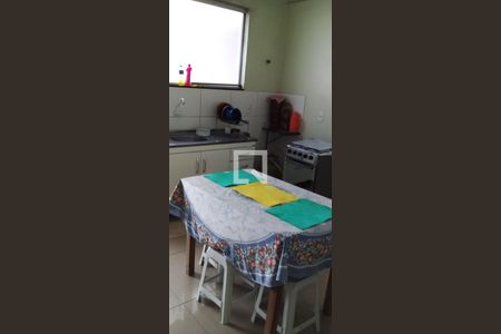 Casa à venda com 180m², 4 quartos e 3 vagas