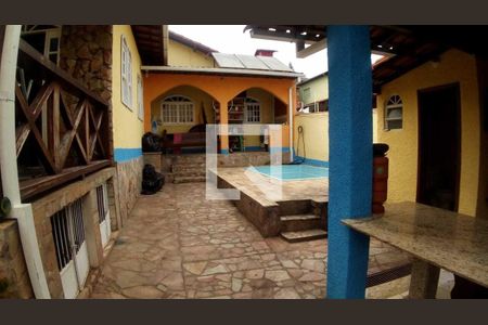 Casa à venda com 310m², 4 quartos e 4 vagas