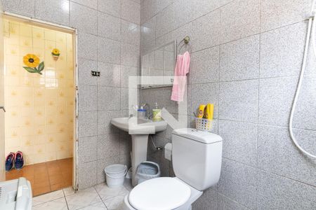 Casa à venda com 206m², 5 quartos e sem vaga Casa à venda com 206m², 5 quartos e sem vagaBanheiro Social da Casa 1