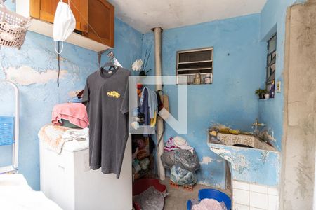 Casa à venda com 206m², 5 quartos e sem vaga Casa à venda com 206m², 5 quartos e sem vagaQuintal e lavanderia da Casa 3