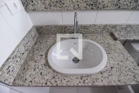 Apartamento à venda com 47m², 2 quartos e sem vaga Apartamento à venda com 47m², 2 quartos e sem vagaBanheiro