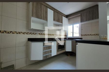 Apartamento à venda com 140m², 2 quartos e 1 vaga Apartamento à venda com 140m², 2 quartos e 1 vagaCozinha