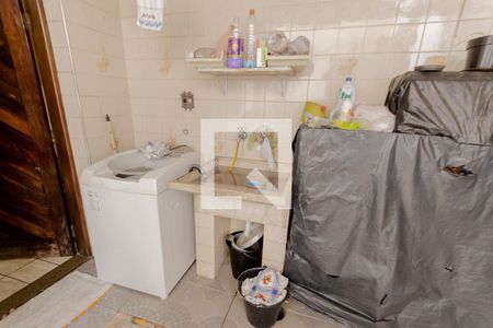 Casa à venda com 255m², 3 quartos e 2 vagas Casa à venda com 255m², 3 quartos e 2 vagasTanque