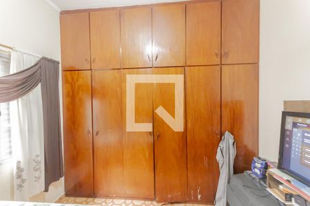 Casa à venda com 255m², 3 quartos e 2 vagas Casa à venda com 255m², 3 quartos e 2 vagasArmário