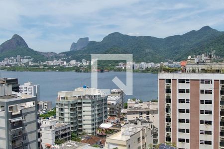 Apartamento à venda com 138m², 4 quartos e 3 vagas Apartamento à venda com 138m², 4 quartos e 3 vagasSuíte vista