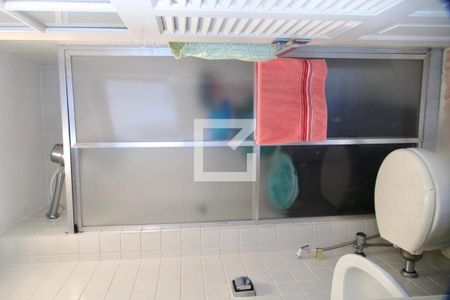 Apartamento à venda com 138m², 4 quartos e 3 vagas Apartamento à venda com 138m², 4 quartos e 3 vagasBanheiro serviço