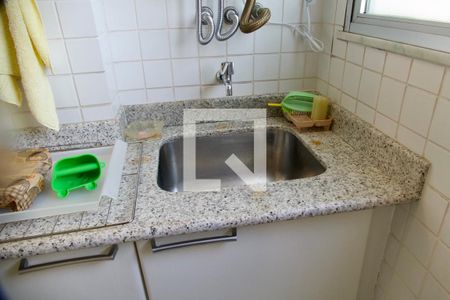 Apartamento à venda com 138m², 4 quartos e 3 vagas Apartamento à venda com 138m², 4 quartos e 3 vagasÁrea de serviço