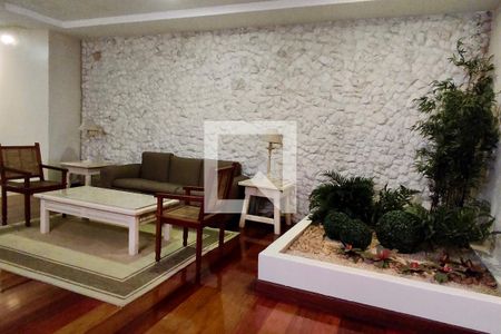 Apartamento à venda com 138m², 4 quartos e 3 vagas Apartamento à venda com 138m², 4 quartos e 3 vagasPortaria