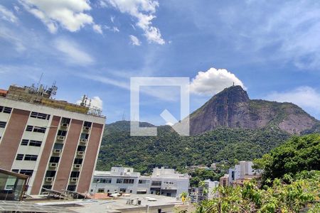 Apartamento à venda com 138m², 4 quartos e 3 vagas Apartamento à venda com 138m², 4 quartos e 3 vagasÁrea Comum - Playground