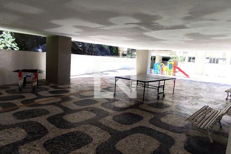 Apartamento à venda com 138m², 4 quartos e 3 vagas Apartamento à venda com 138m², 4 quartos e 3 vagasÁrea Comum - Playground