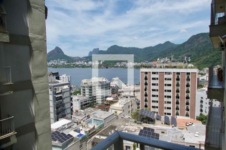 Apartamento à venda com 138m², 4 quartos e 3 vagas Apartamento à venda com 138m², 4 quartos e 3 vagasSuíte Varanda