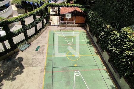 Apartamento à venda com 138m², 4 quartos e 3 vagas Apartamento à venda com 138m², 4 quartos e 3 vagasÁrea Comum - Playground