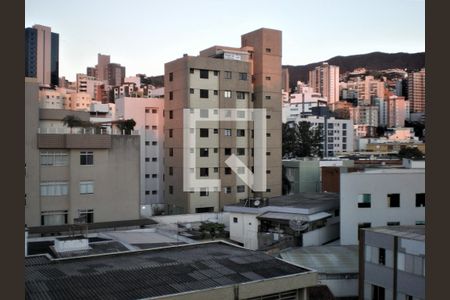 Apartamento à venda com 135m², 4 quartos e 2 vagas