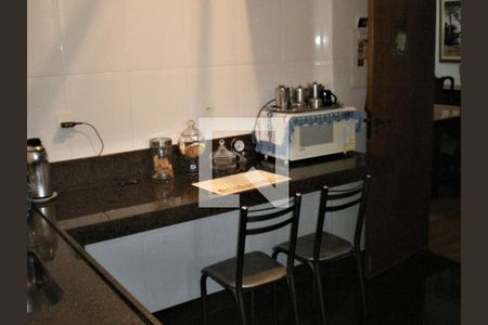 Apartamento à venda com 135m², 4 quartos e 2 vagas