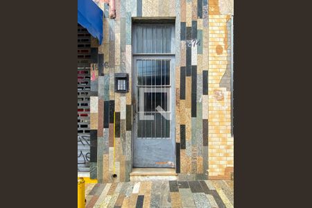 Apartamento à venda com 96m², 2 quartos e sem vaga Apartamento à venda com 96m², 2 quartos e sem vagaFachada