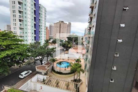 Apartamento à venda com 139m², 3 quartos e 3 vagas Apartamento à venda com 139m², 3 quartos e 3 vagasVista da suíte