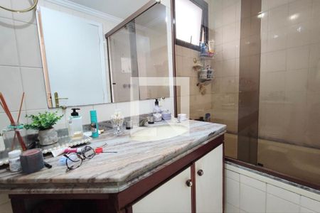 Apartamento à venda com 139m², 3 quartos e 3 vagas Apartamento à venda com 139m², 3 quartos e 3 vagasBanheiro suíte
