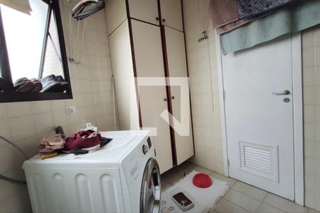 Apartamento à venda com 139m², 3 quartos e 3 vagas Apartamento à venda com 139m², 3 quartos e 3 vagasÁrea de Serviço