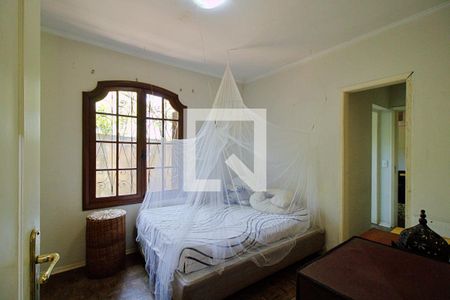 Casa à venda com 650m², 4 quartos e 3 vagas Casa à venda com 650m², 4 quartos e 3 vagasSuíte Americana