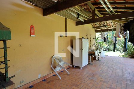 Casa à venda com 650m², 4 quartos e 3 vagas Casa à venda com 650m², 4 quartos e 3 vagasÁrea Externa