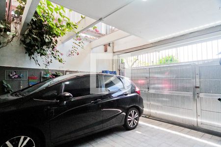 Casa à venda com 144m², 2 quartos e 2 vagas Casa à venda com 144m², 2 quartos e 2 vagasGaragem