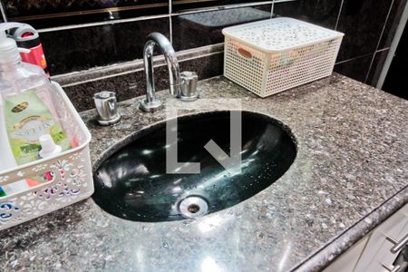 Casa à venda com 144m², 2 quartos e 2 vagas Casa à venda com 144m², 2 quartos e 2 vagasBanheiro