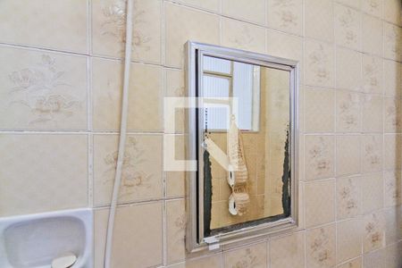 Casa à venda com 144m², 2 quartos e 2 vagas Casa à venda com 144m², 2 quartos e 2 vagasEscritório - banheiro