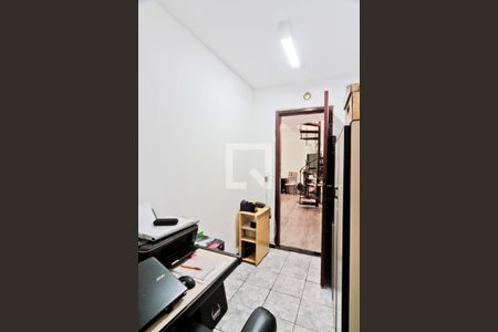 Casa à venda com 144m², 2 quartos e 2 vagas Casa à venda com 144m², 2 quartos e 2 vagasEscritório