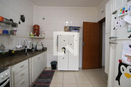 Casa à venda com 170m², 3 quartos e 2 vagasCozinha