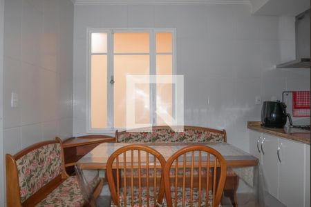 Casa à venda com 229m², 4 quartos e 4 vagas Casa à venda com 229m², 4 quartos e 4 vagasCopa