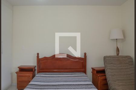 Casa à venda com 229m², 4 quartos e 4 vagas Casa à venda com 229m², 4 quartos e 4 vagasQuarto 2