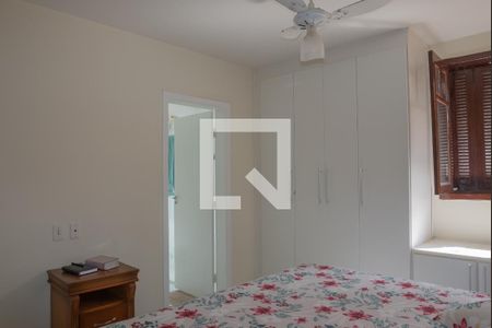 Casa à venda com 229m², 4 quartos e 4 vagas Casa à venda com 229m², 4 quartos e 4 vagasSuíte 2