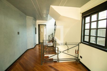 Sala de casa de condomínio para alugar com 3 quartos, 150m² em Jardim Lambreta, Cotia