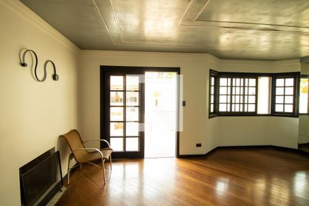 Sala de casa de condomínio para alugar com 3 quartos, 150m² em Jardim Lambreta, Cotia