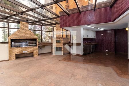 Apartamento à venda com 291m², 4 quartos e 4 vagas Apartamento à venda com 291m², 4 quartos e 4 vagasÁrea comum - Churrasqueira