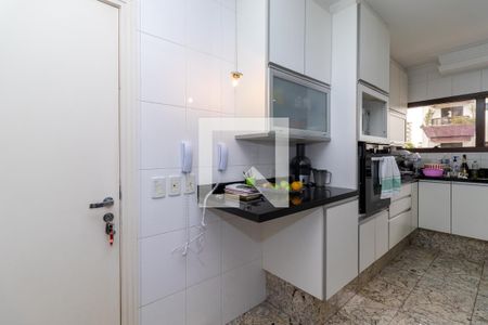 Apartamento à venda com 291m², 4 quartos e 4 vagas Apartamento à venda com 291m², 4 quartos e 4 vagasCozinha