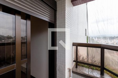 Apartamento à venda com 291m², 4 quartos e 4 vagas Apartamento à venda com 291m², 4 quartos e 4 vagasVaranda da Suíte 2