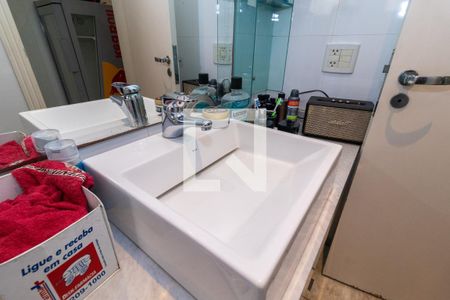 Apartamento à venda com 291m², 4 quartos e 4 vagas Apartamento à venda com 291m², 4 quartos e 4 vagasBanheiro da Suíte 3