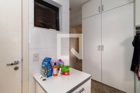 Apartamento à venda com 291m², 4 quartos e 4 vagas Apartamento à venda com 291m², 4 quartos e 4 vagasÁrea de Serviço