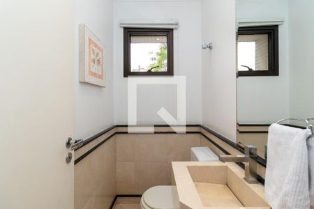 Apartamento à venda com 291m², 4 quartos e 4 vagas Apartamento à venda com 291m², 4 quartos e 4 vagasLavabo