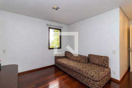 Apartamento à venda com 291m², 4 quartos e 4 vagas Apartamento à venda com 291m², 4 quartos e 4 vagasSala de TV