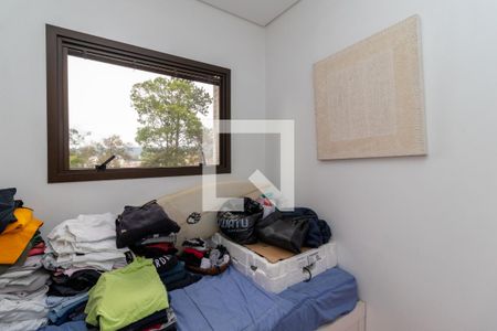 Apartamento à venda com 291m², 4 quartos e 4 vagas Apartamento à venda com 291m², 4 quartos e 4 vagasQuarto de Serviço 2